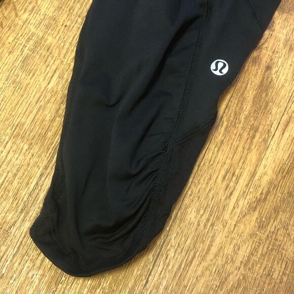 Lululemon Black and Gray Run A Marathon Crop Capri Leggings Size 4 - Picture 8 of 16
